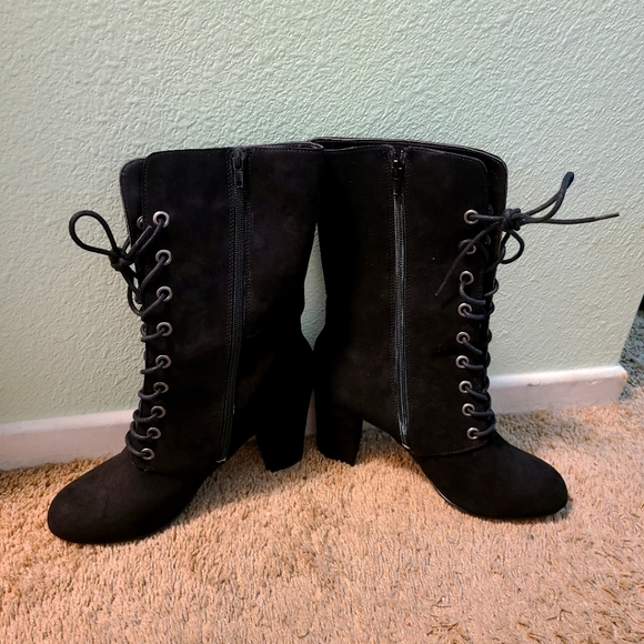 Metaphor Black Booties - Picture 2 of 5